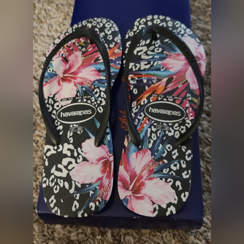 Havaianas Black and Pink Floral Sandals SIZE 37-38 Womens. Brand New W/O Tags - Picture 4 of 4